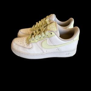 Nike Air Force 1 Women's Shoes White Light Green Size 7